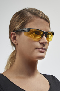 Beeldschermveiligheidsbril met beugels, geel getint, clip-onframe voor corrigerende glazen