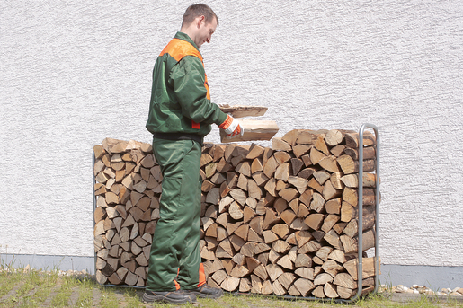 Stapelhilfe für Brennholz